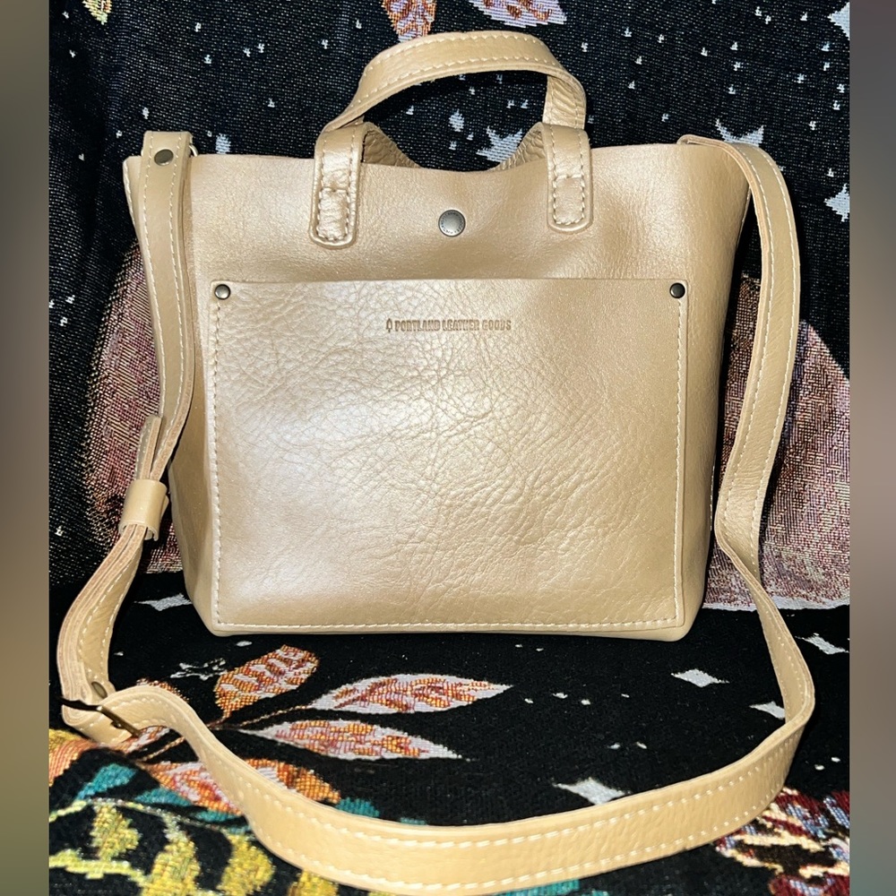 Portland Leather Goods CHAMPAGNE Mini snap crossbody tote